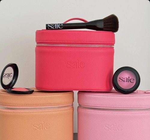 حقيبة المكياج Mini Vanity Case من Saie