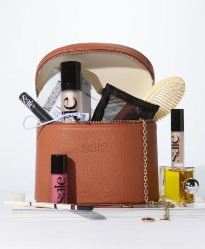 حقيبة المكياج Vanity Case بالحجم الأصلي من Saie