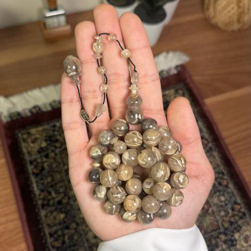 مسباح من جلد الذيب