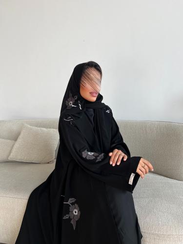عباية الورود