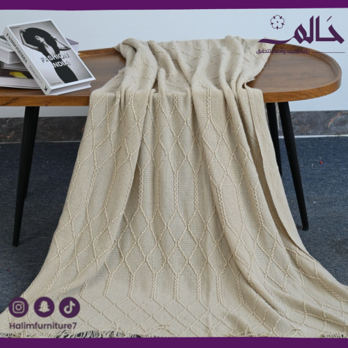 رمية كنب فاخرة – لمسة كلاسيكية راقية