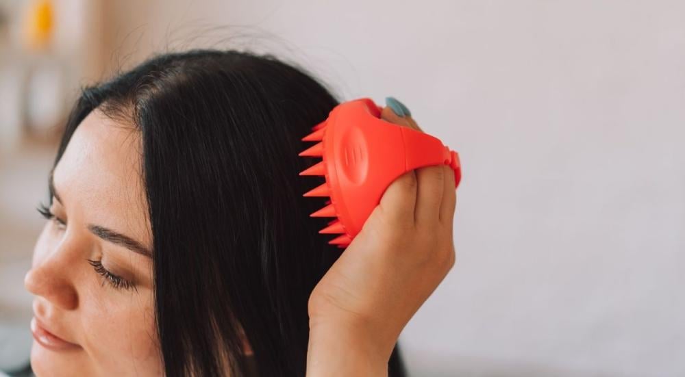 زيت الخروع للشعر في تكثيفه وتقوية الجذور