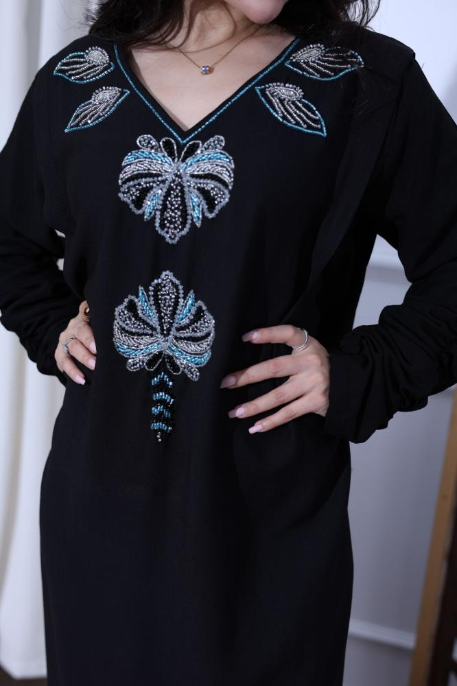 جلابية بتطريز أنيق