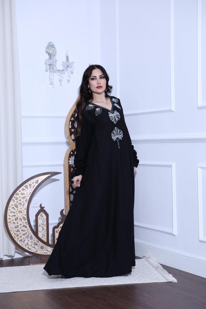 جلابية بتطريز أنيق