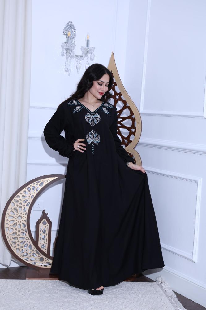 جلابية بتطريز أنيق