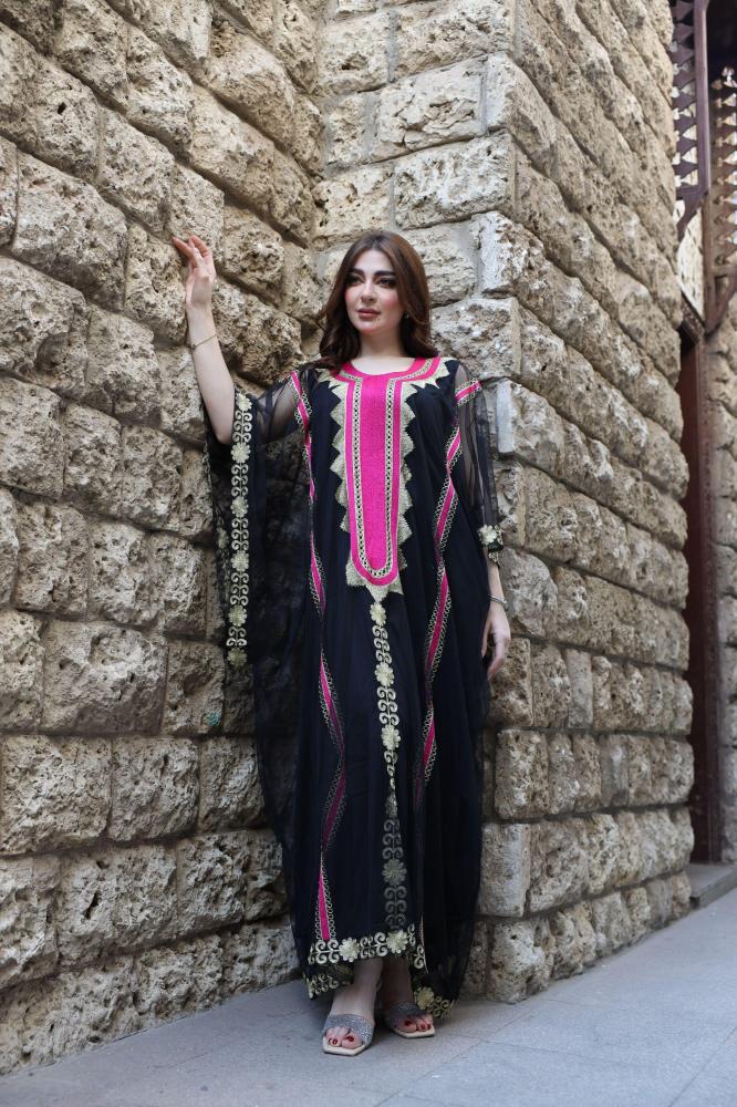 جلابية ( نشل ) بالتل والتطريز الذهبي
