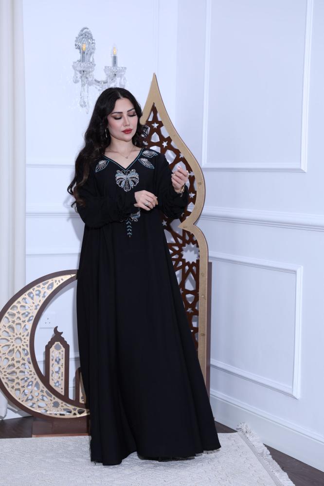 جلابية بتطريز أنيق