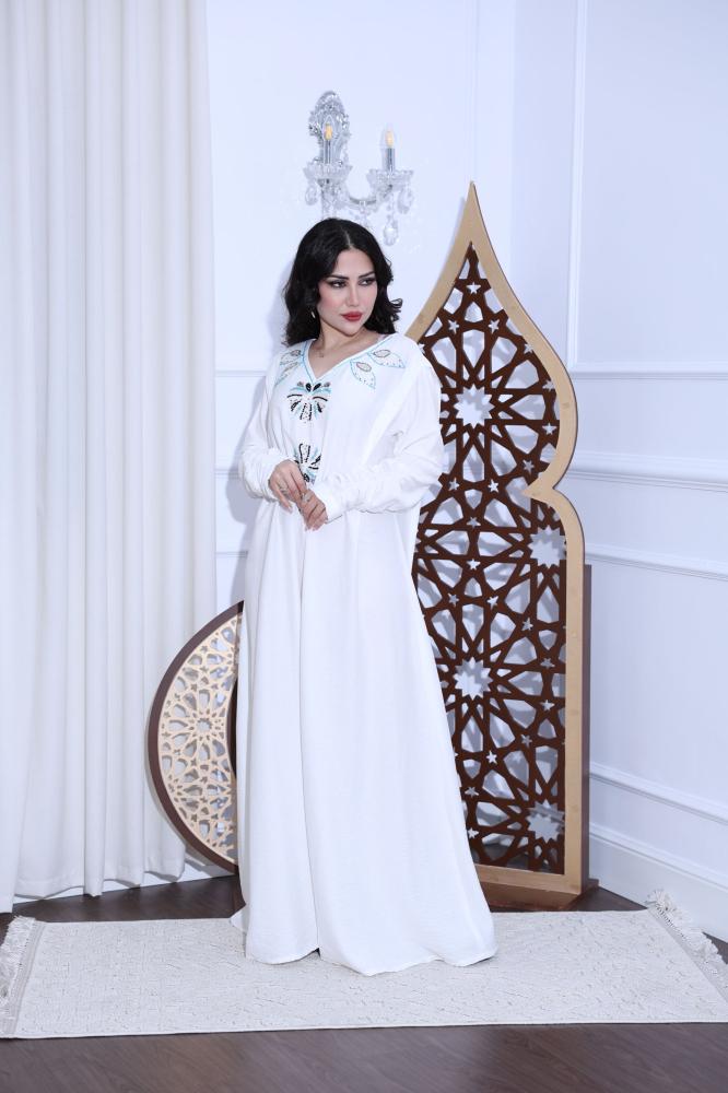 جلابية بتطريز أنيق