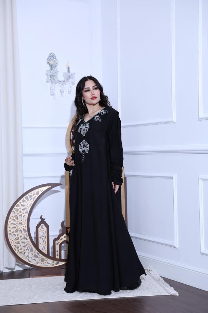 جلابية بتطريز أنيق