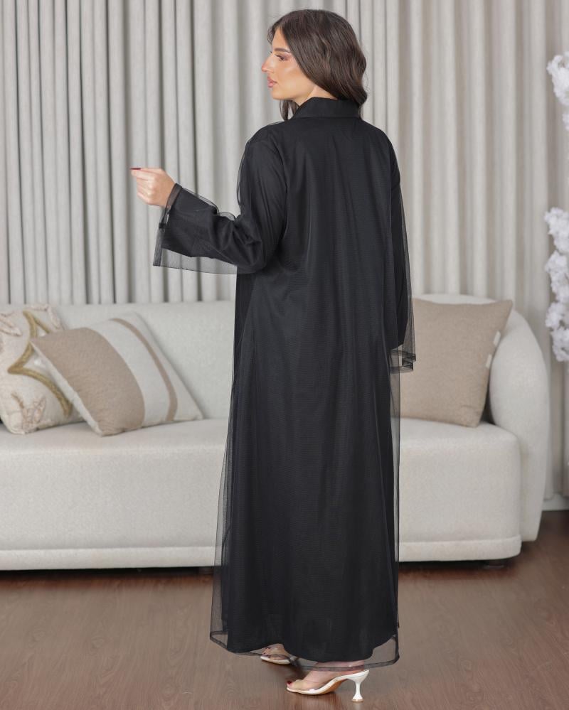 جلابية لنن وطبقة من التل بقلاب مطرز بالكرستال