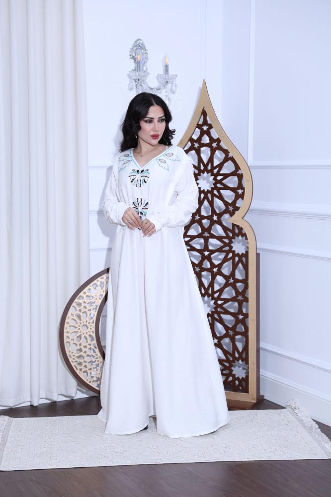 جلابية بتطريز أنيق