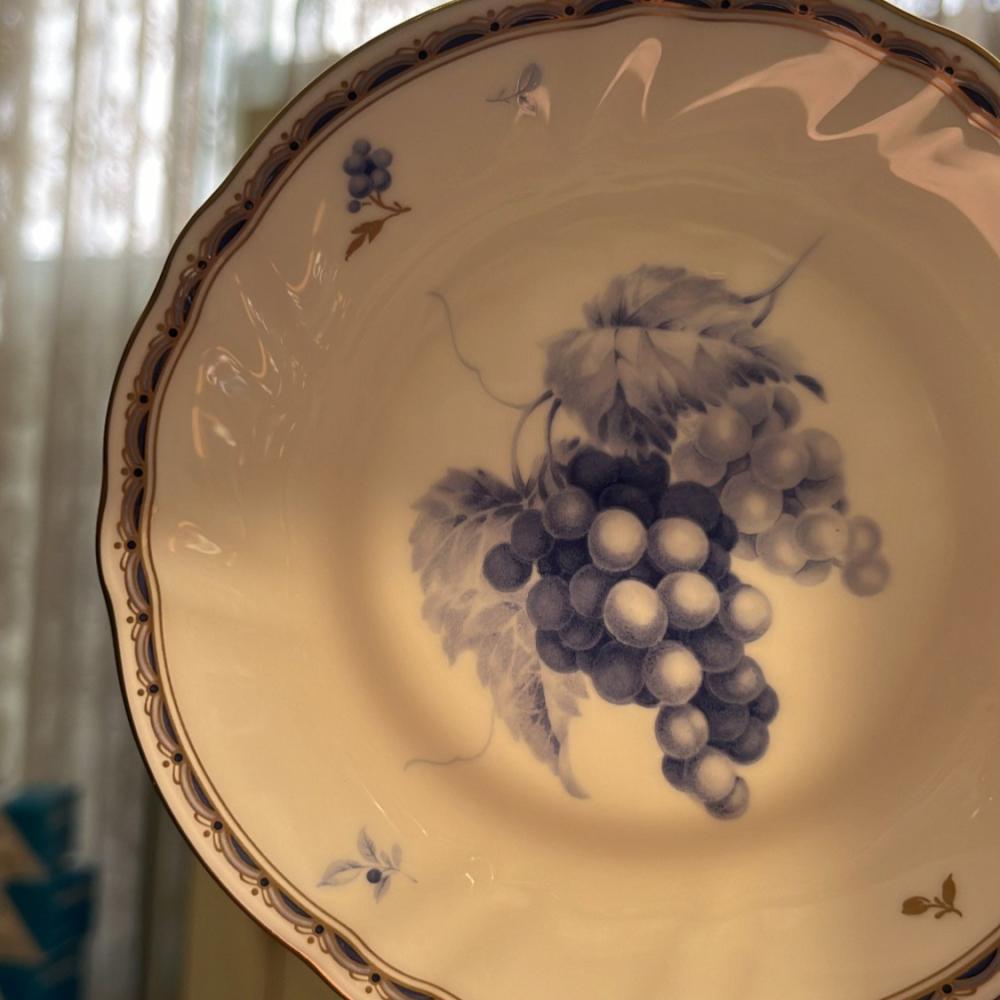 NARUMI BONE CHINA　GOLD　24cm 花瓶　飾瓶　置物　壺 NARUMI BONE CHINA GOLD 24cm 花瓶 飾瓶 置物 壺 NARUMI BONE