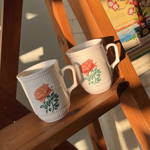Mug خزف اصدار قديم