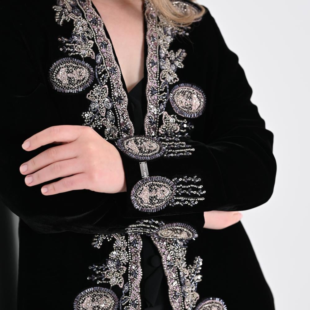 Vevet spark-blazer abaya