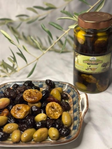خلطة التين والزيتون والتمر