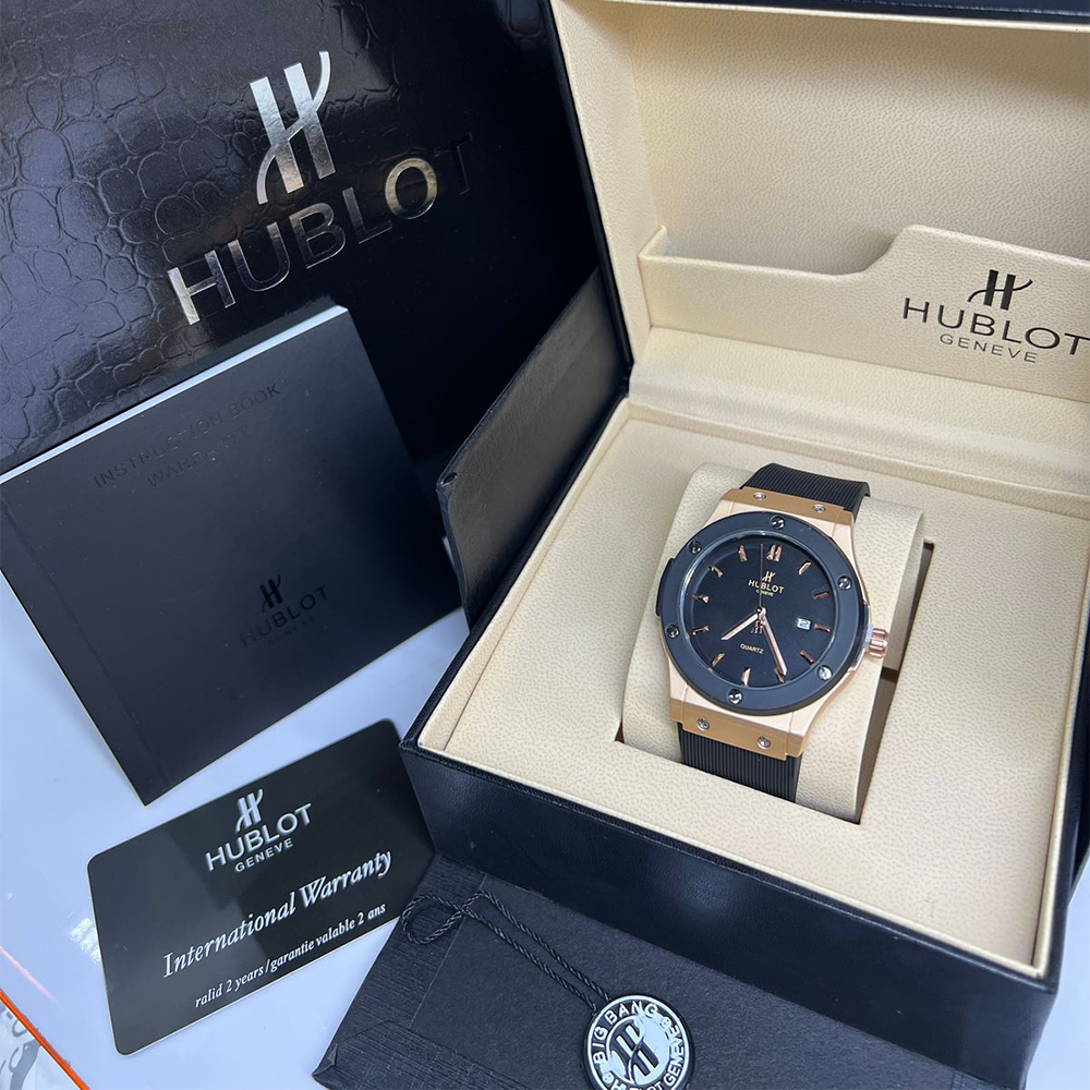 ساعة hublot أسود ودهبي LEVEL CLOSET