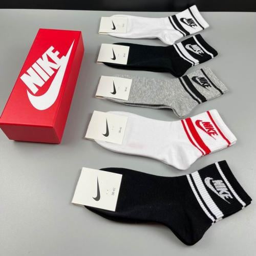 طقم جوارب Nike- كشخاتي