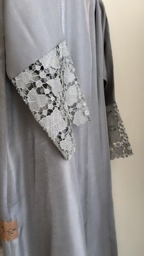 Gray glitter
