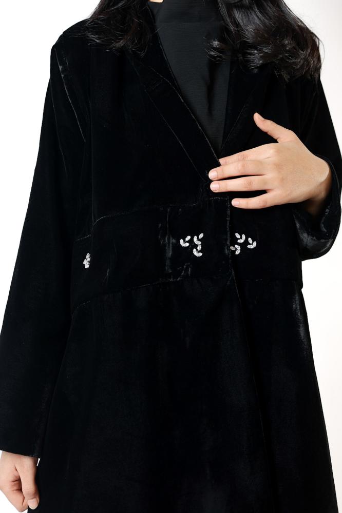 عباية مخمل اسود