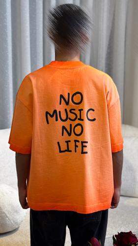 Orange T-shirt