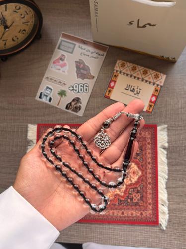 سبحة بكلايت شفاف خيط أسود