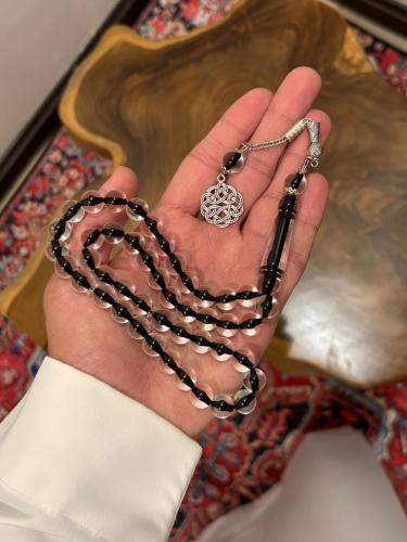 سبحة بكلايت شفاف خيط أسود