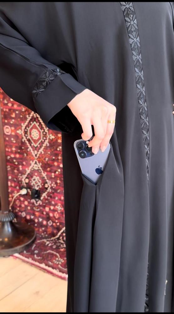 عبايه 1010 طرحه + نقاب مجانااا