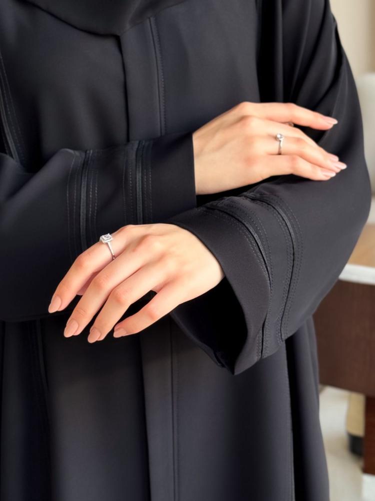 عباية لجين