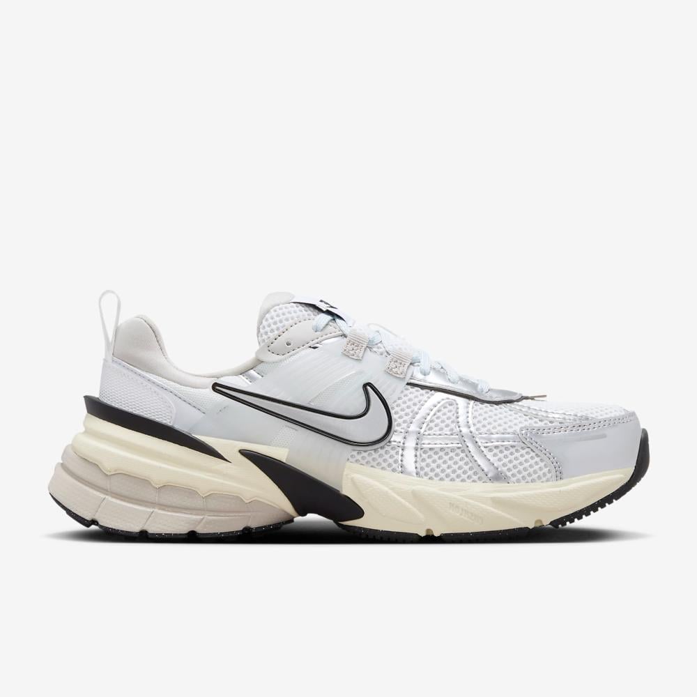 Nike V2K Run Summit White/Pure Platinum/Light Iron Ore/Metallic Silver
