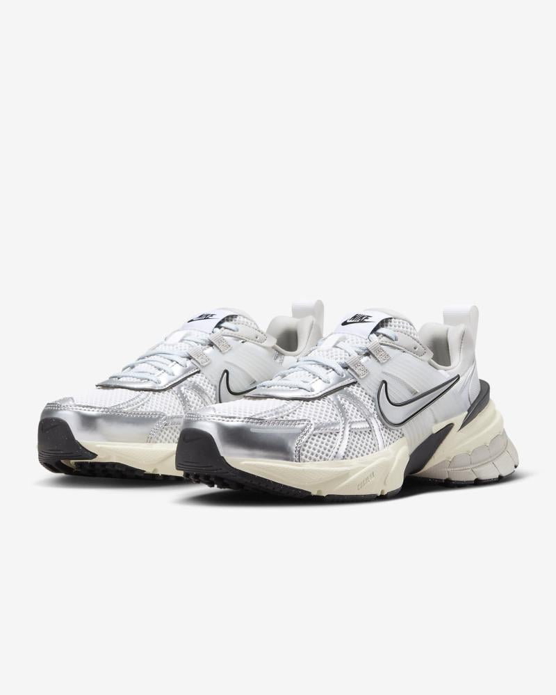 Nike V2K Run Summit White/Pure Platinum/Light Iron Ore/Metallic Silver