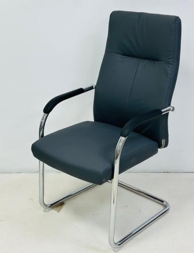 كرسي مكتبي ثابت جلد لون رمادي غامق من كاما