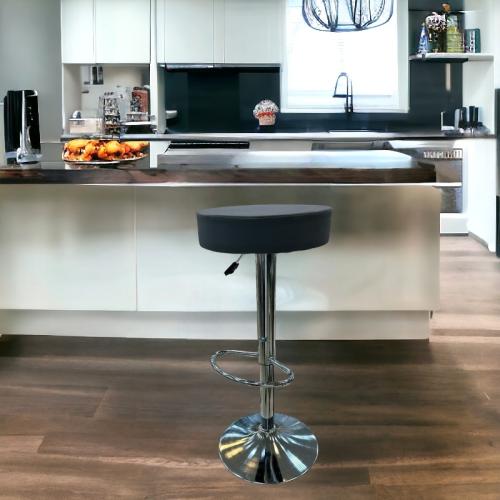 كرسي بار مطبخ مودرن لون أسود مقدم لكم من كاما