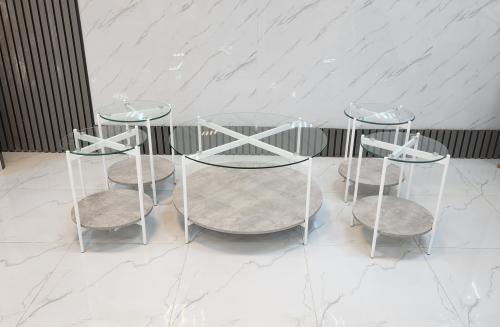 طقم طاولات دائري بسطح زجاج لون أبيض*خشبي مقدم لكم من كاما