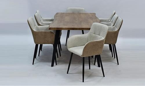 طاولة طعام 8كرسي خشب لون بني مقدم لكم من كاما