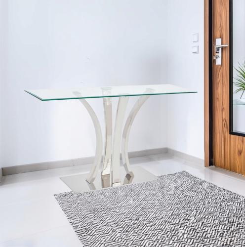 كونسول استيل زجاج لون فضي من كاما