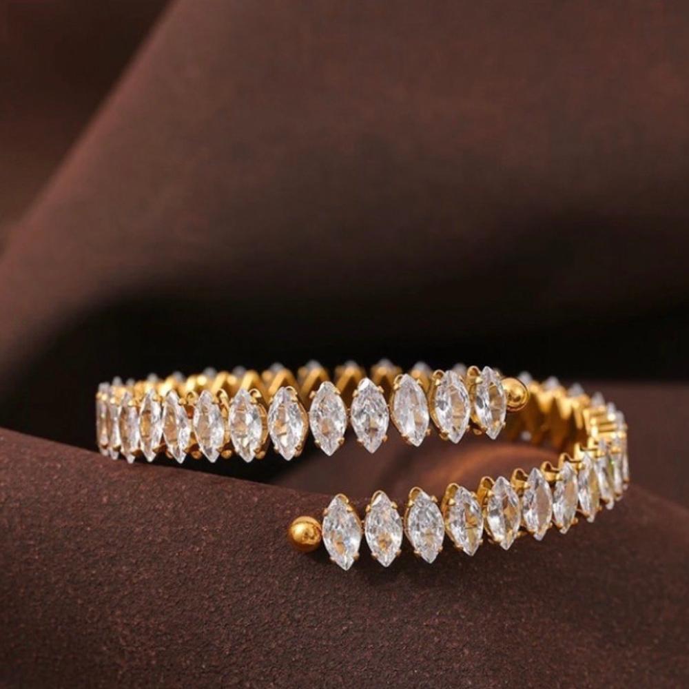 سوارة الزركون الملكي