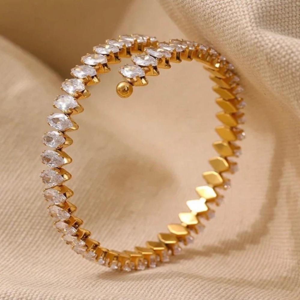 سوارة الزركون الملكي