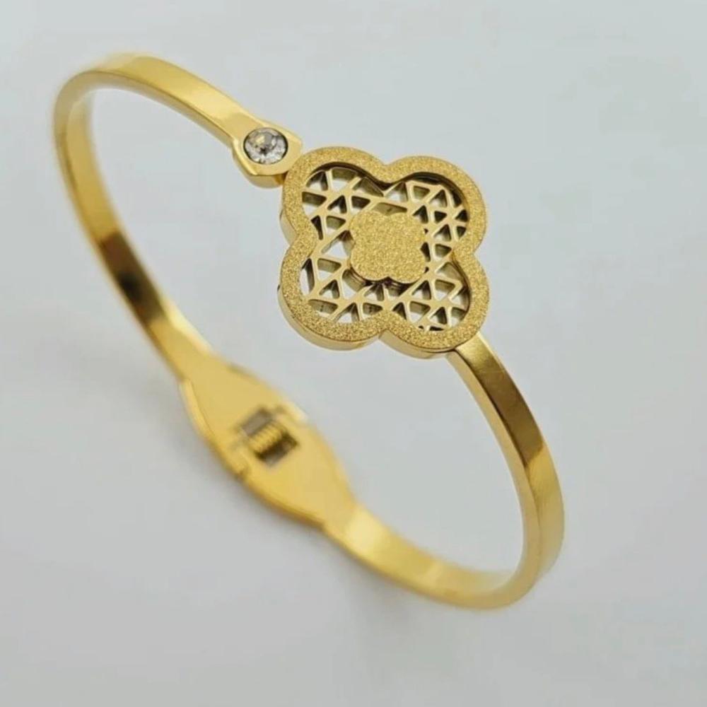 سوارة فانك النسائية