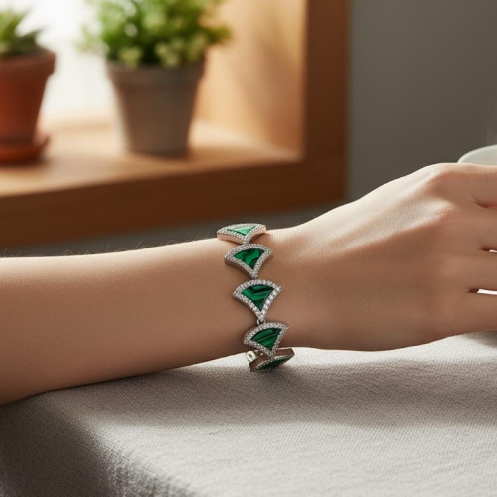 سوارة مالاكايت فانتازي