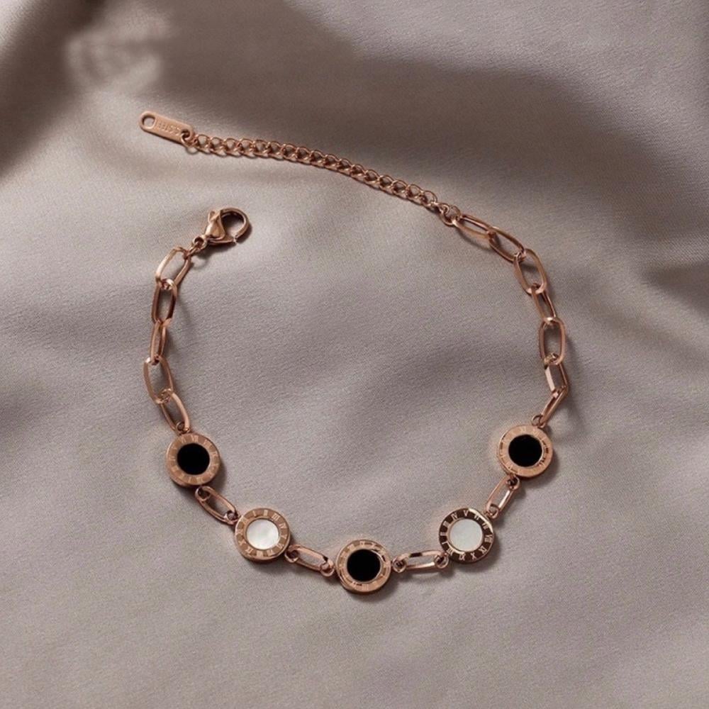 سوارة الحلقات الرومانية