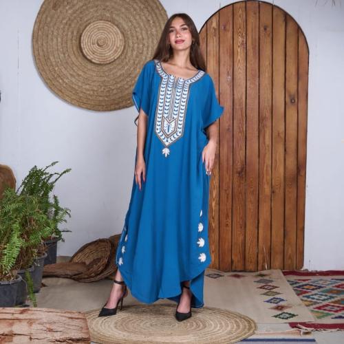 جلابيه مطرزه على الصدر والجوانب ازرق