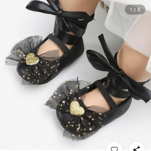 حذاء مواليد بناتي ب رباط اسود