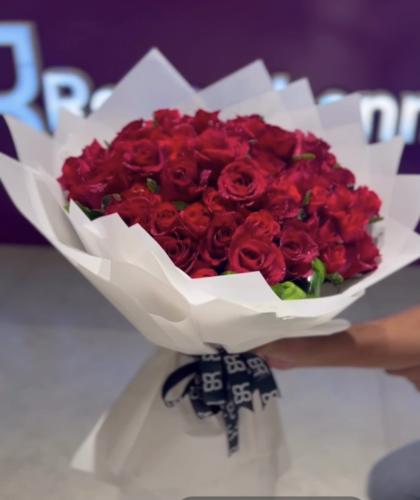 بوكيه ورد احمر كبير -RC007