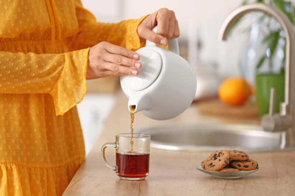 شاي الأعشاب: راحة، صحة، وطبيعة في كوب