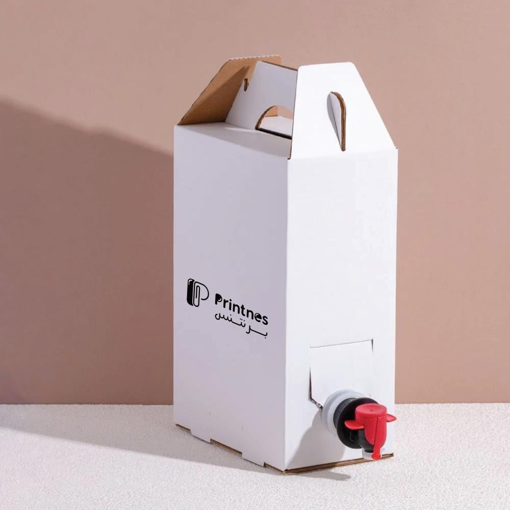 جيك حراري أبيض مع طباعة الشعار