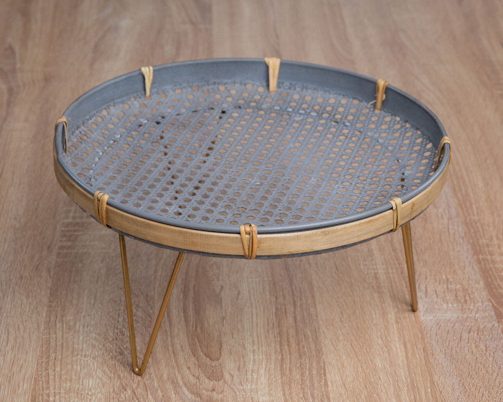 صينية حديد بقاعدة 35*18سم