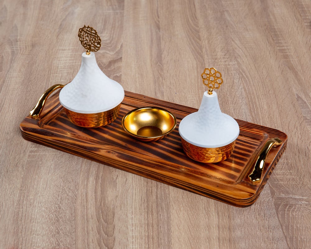 طقم تمريات و صحن بقاعدة خشبية