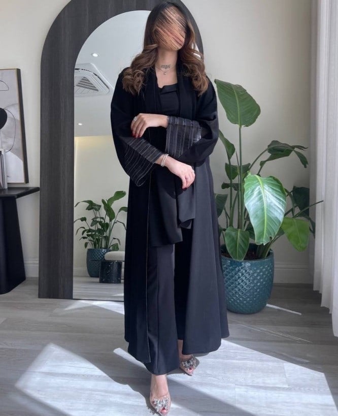 مميزات عبايات كريب