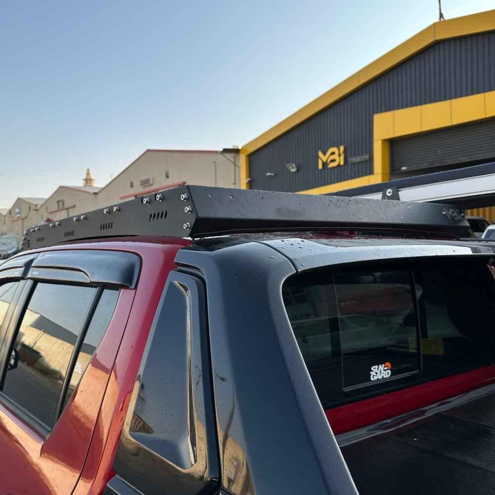 سلة عفش علوية هايلوكس غمارتين