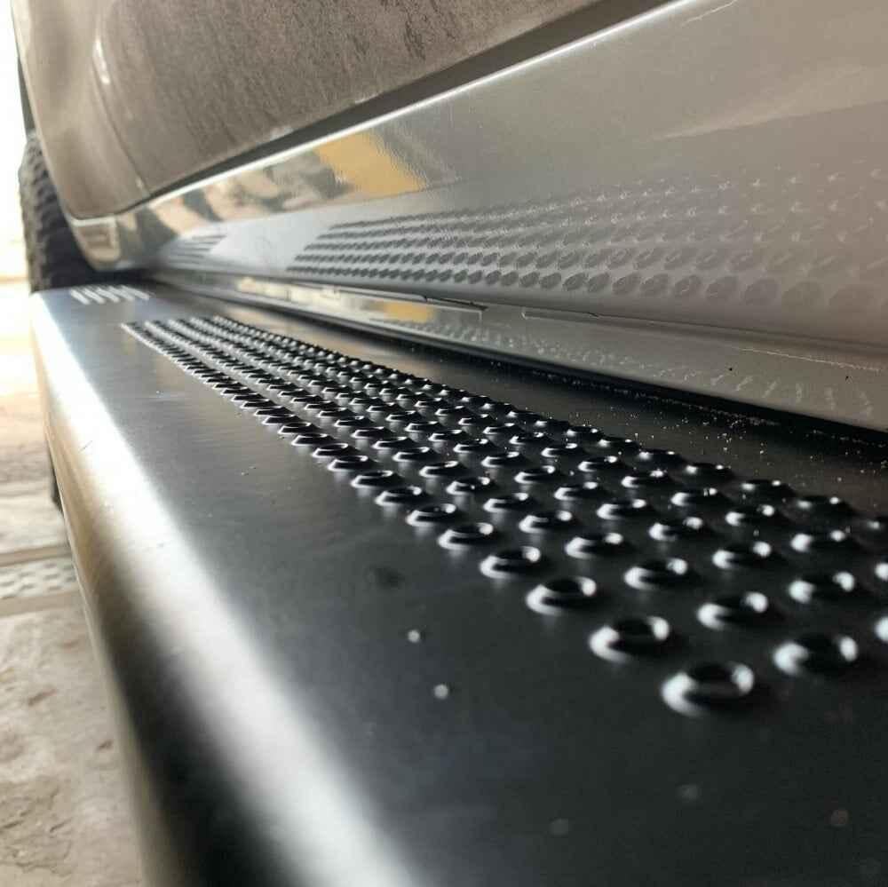 دواسات تويوتا لاندكروزر Pro الجديد